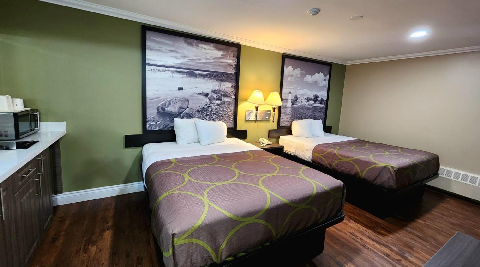 Hotel Super 8 By Wyndham Pembroke Exteriér fotografie